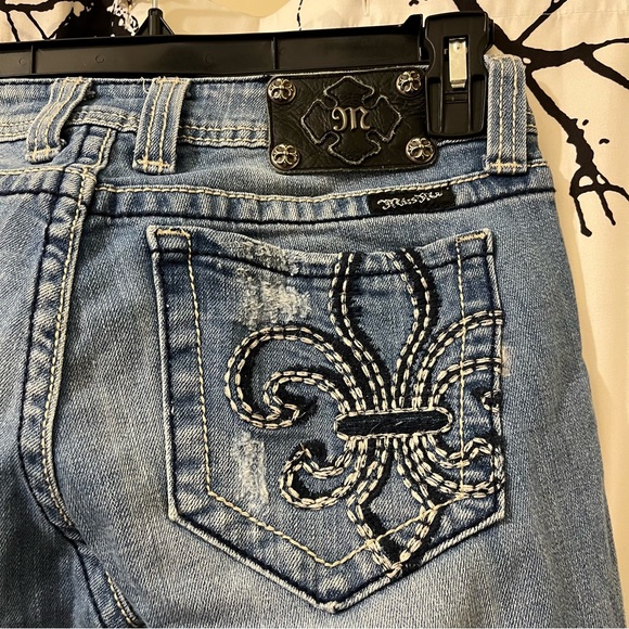 Miss Me Bootcut Jeans Distressed Embroidered Light Wash Western Size 29 - Picture 12 of 13